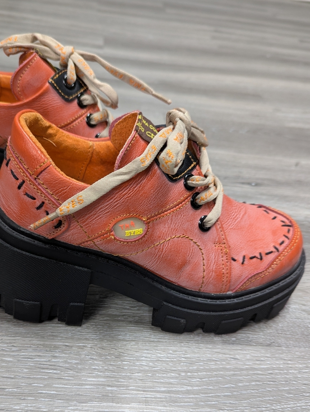 TMA Eyes Chunky Platform Lace Up Shoes Women's Size 7 Orange Washed Leather